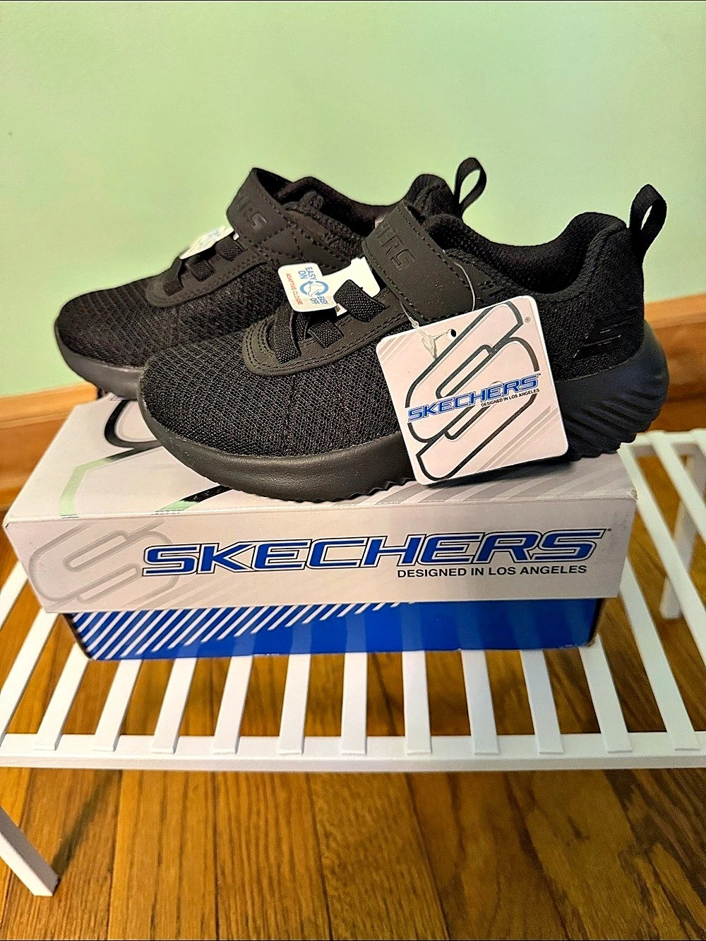 Skechers Activity Shoes Boys Black Sneakers US 10.5 NWT